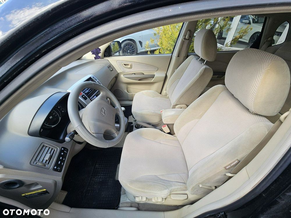 Hyundai Tucson 2.0 4WD GLS - 24