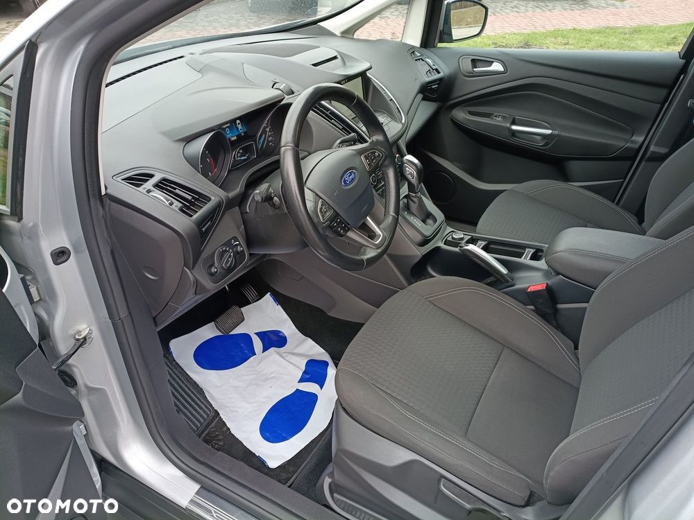 Ford Grand C-MAX - 12