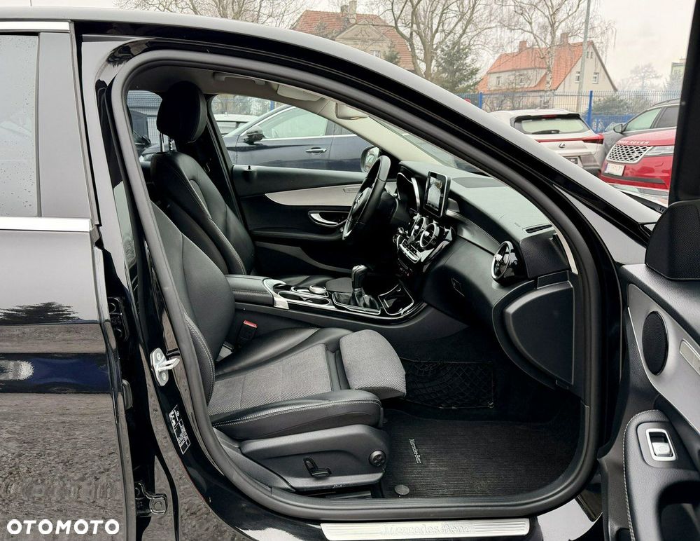 Mercedes-Benz Klasa C 180 (BlueTEC) d Avantgarde - 17