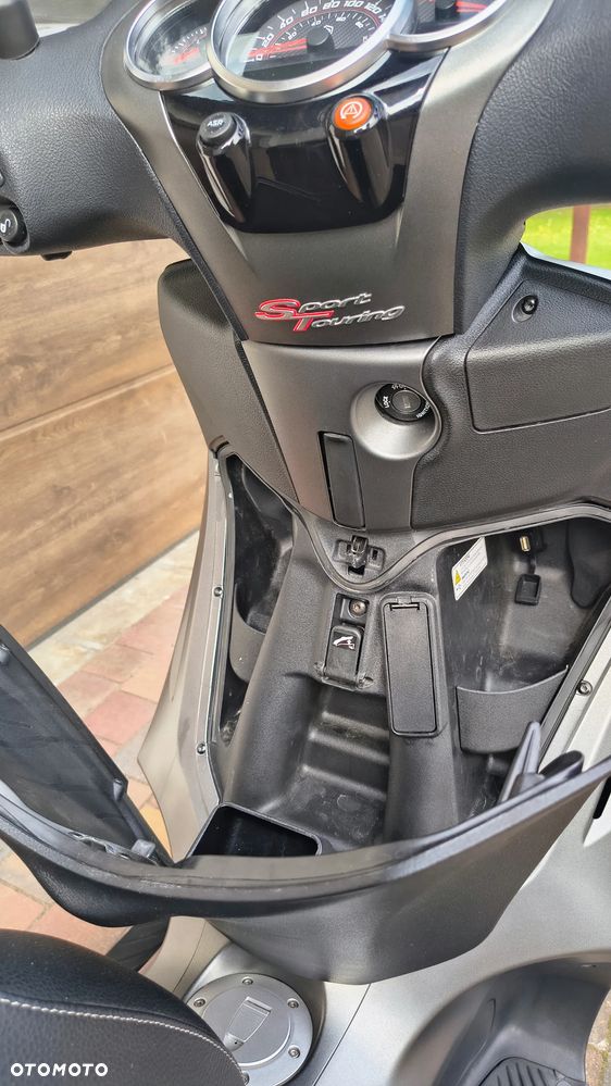Piaggio Beverly - 9