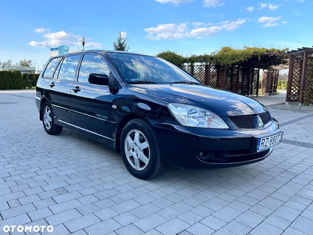 Mitsubishi Lancer - 1