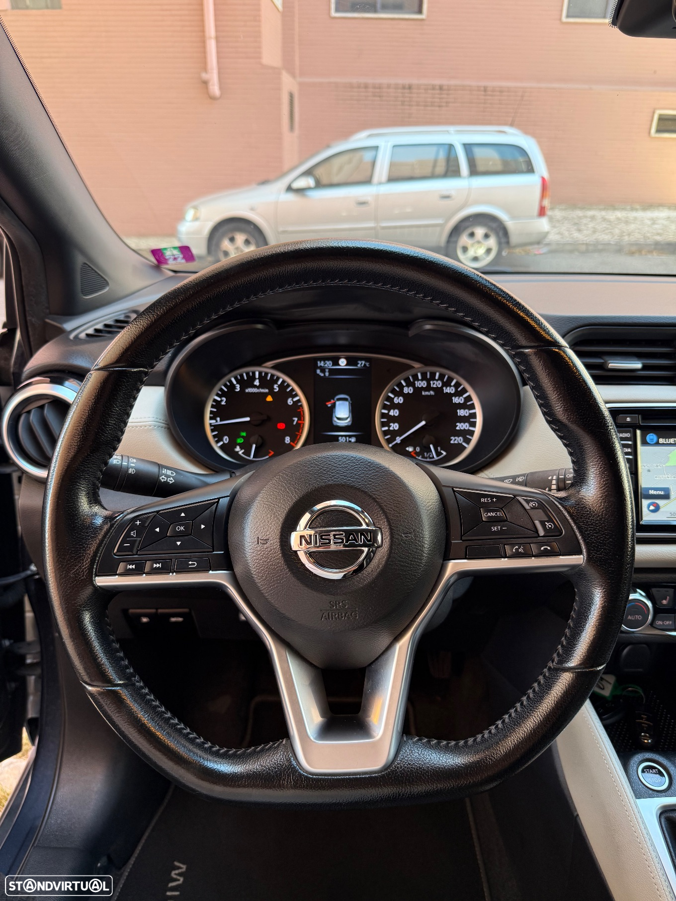 Nissan Micra 1.0 IG-T Tekna - 11