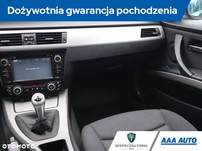 BMW Seria 3 - 10