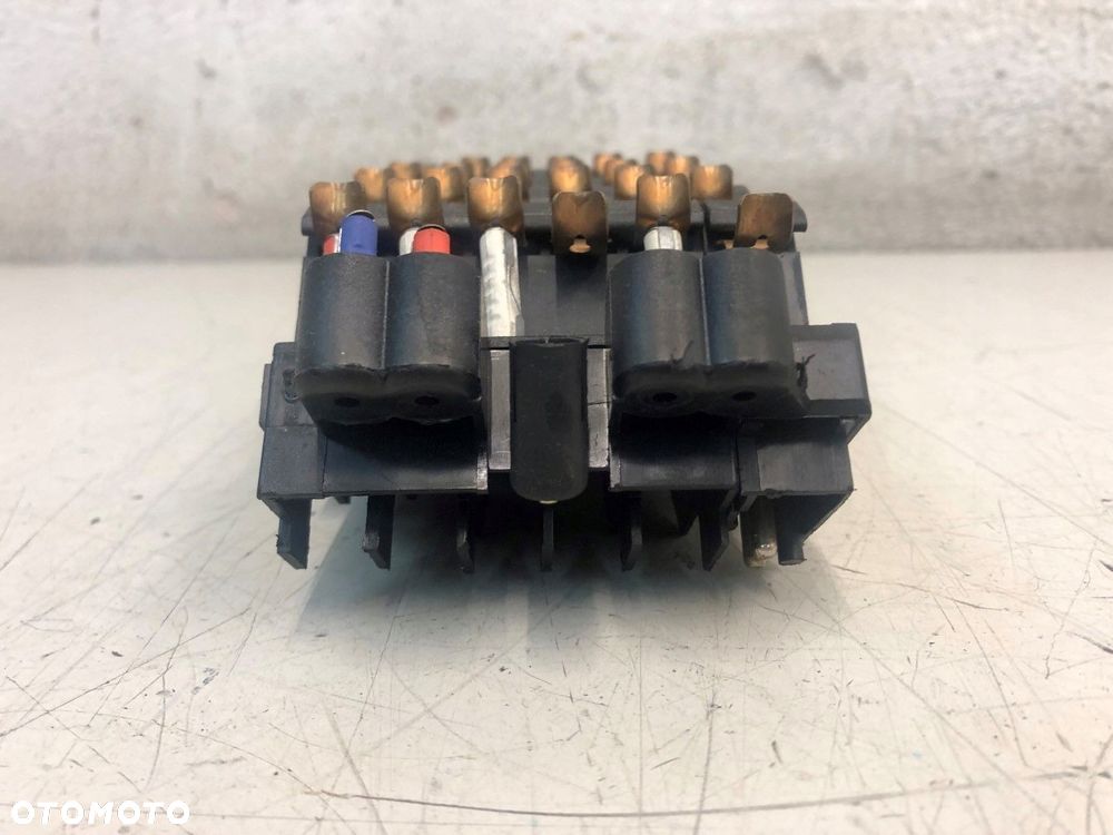 skrzynka bezpieczników mercedes r129 a245 - 2