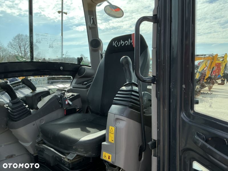 Kubota U56-5 - 12