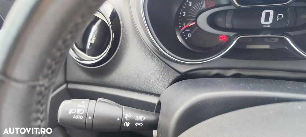 Renault Captur (ENERGY) dCi 90 EDC INTENS - 15