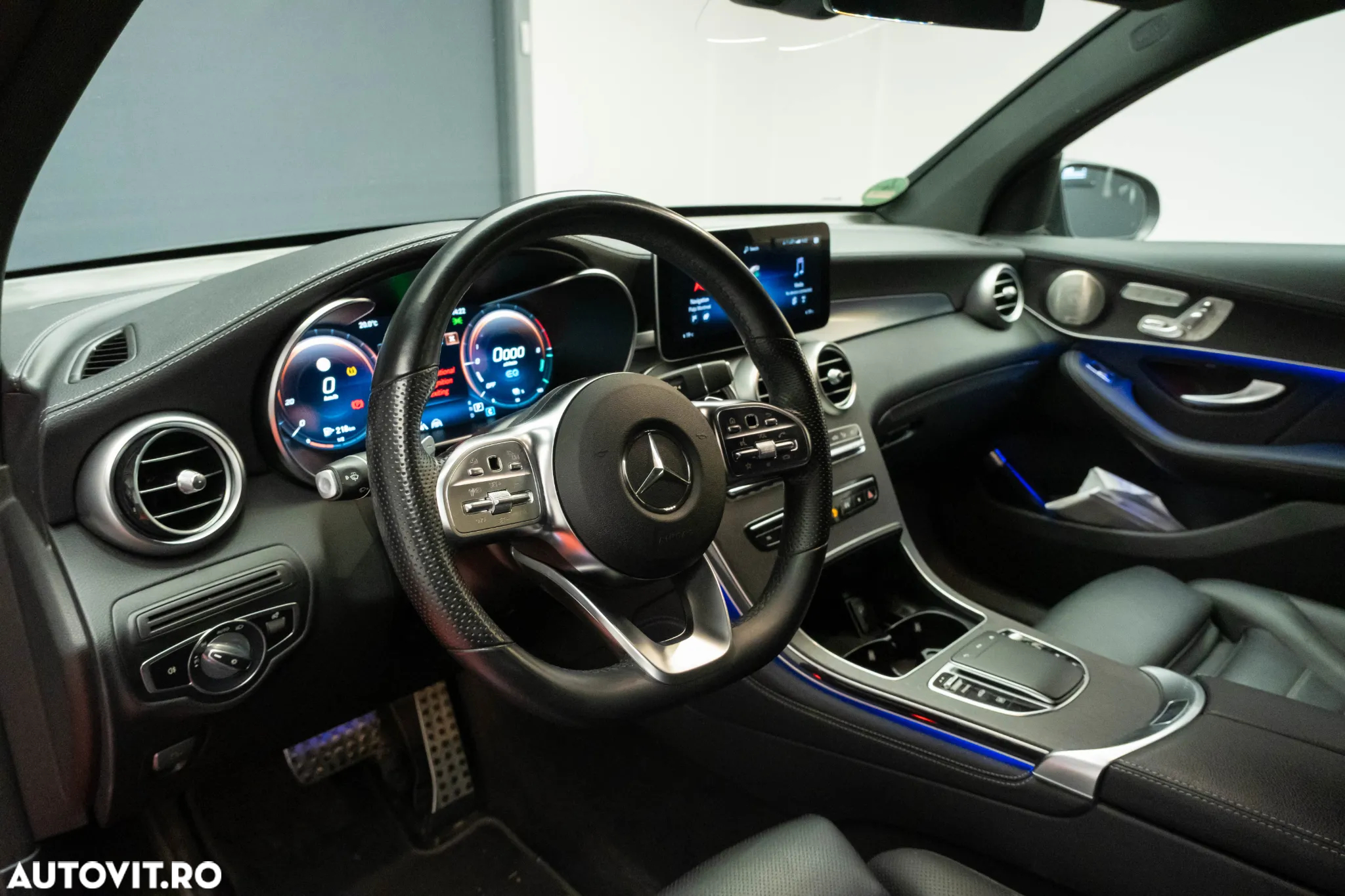 Mercedes-Benz GLC 300 e 4MATIC - 13
