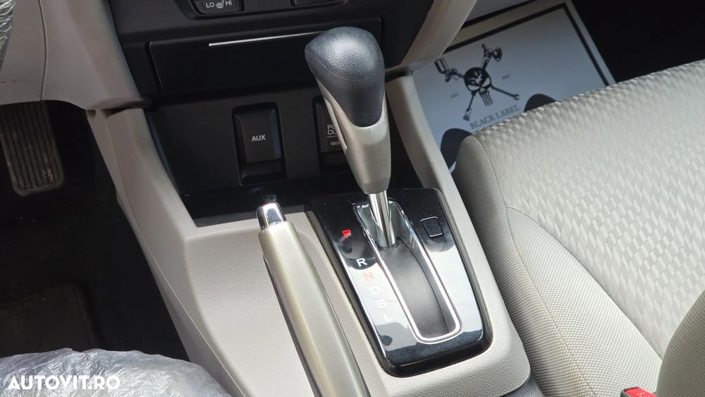 Honda Civic 1.8 Automatic ES - 9