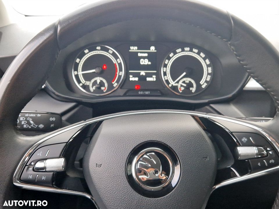 Skoda Fabia 1.0 TSI 110 CP Ambition - 17