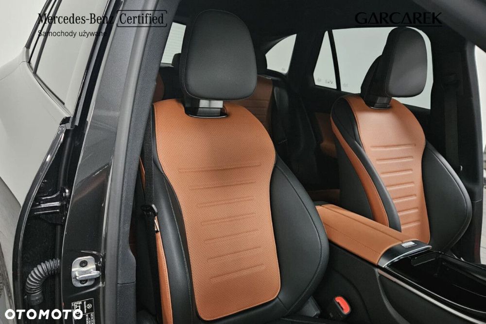 Mercedes-Benz GLC - 21