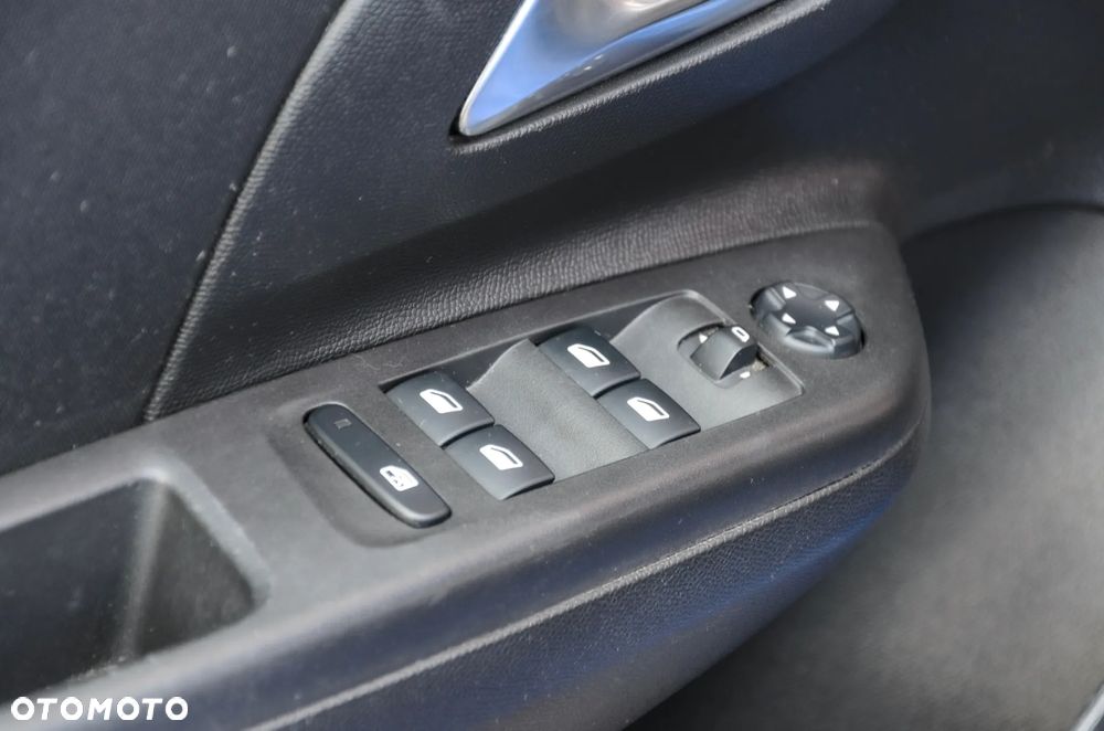 Opel Corsa - 16