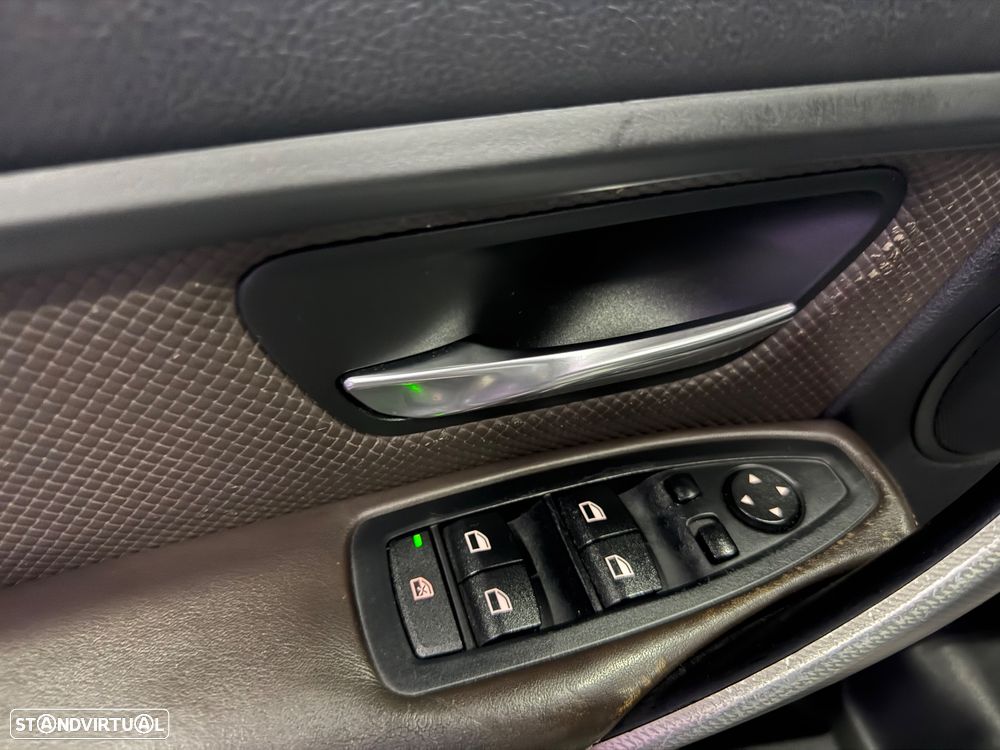 BMW 320 d Pack M - 7