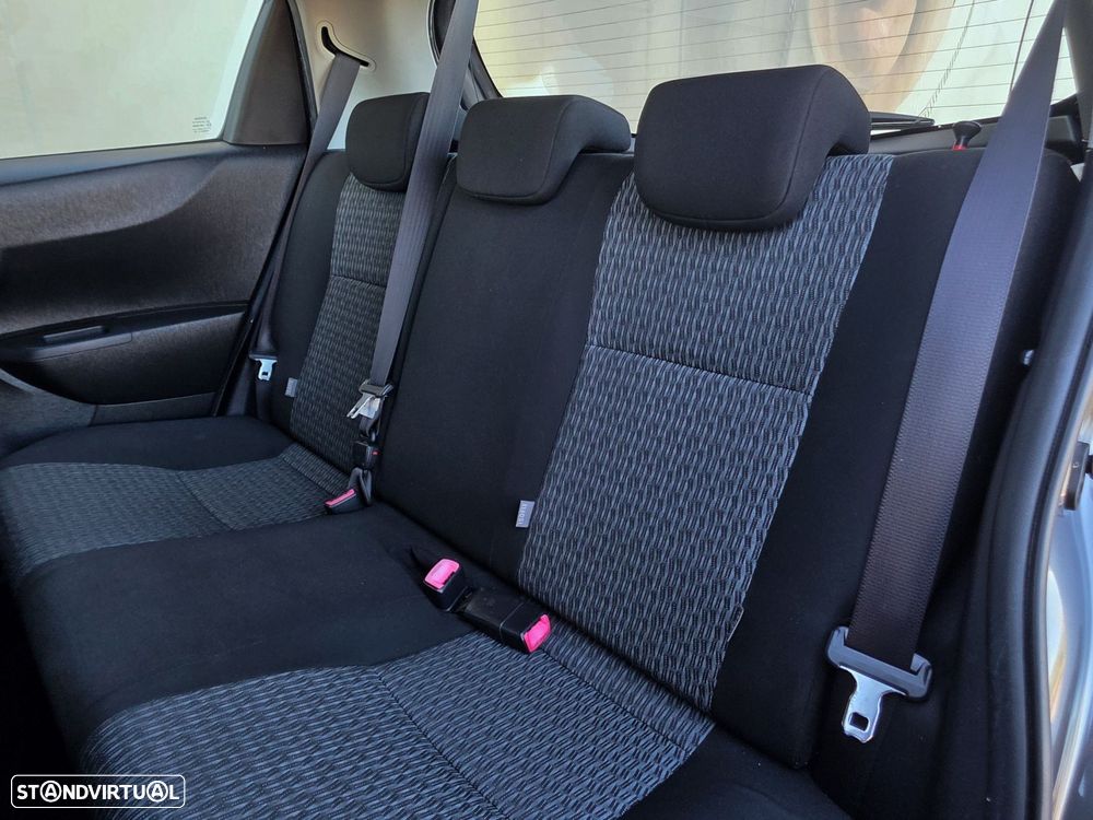 Toyota Yaris 1.33 VVT-i Comfort+P.Style - 12