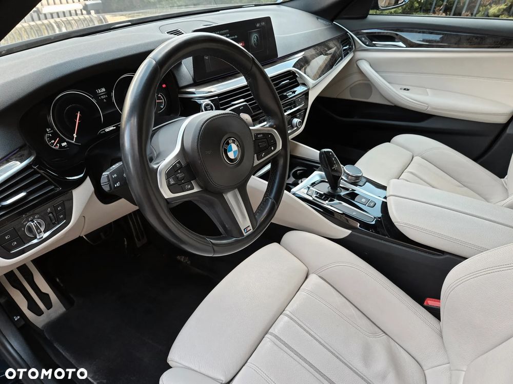 BMW Seria 5 520d xDrive M Sport sport - 6