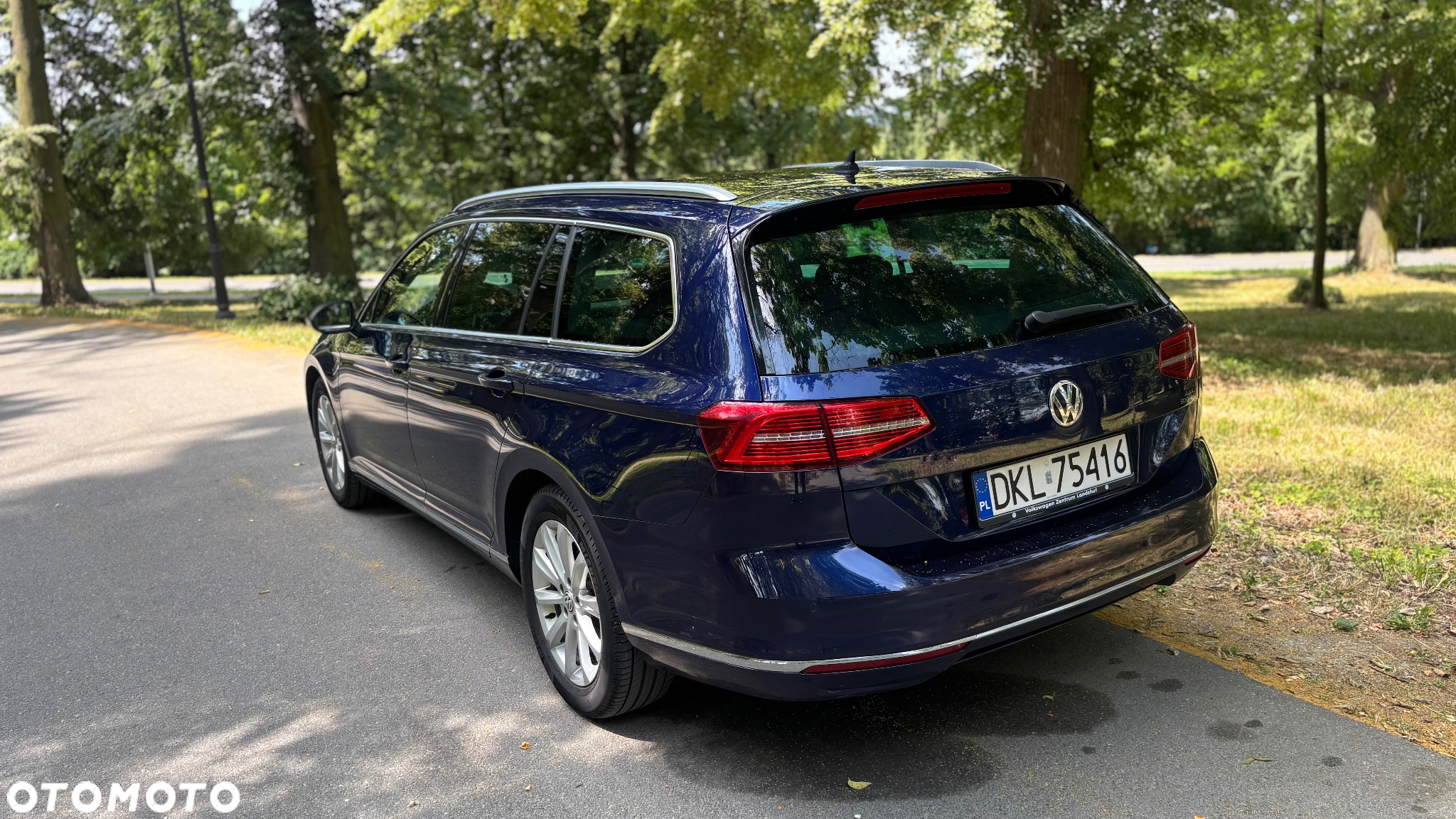 Volkswagen Passat Variant 2.0 TDI SCR BlueMotion Highline - 35