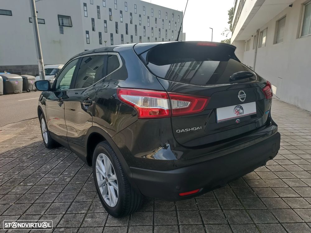 Nissan Qashqai 1.5 dCi Tekna - 8