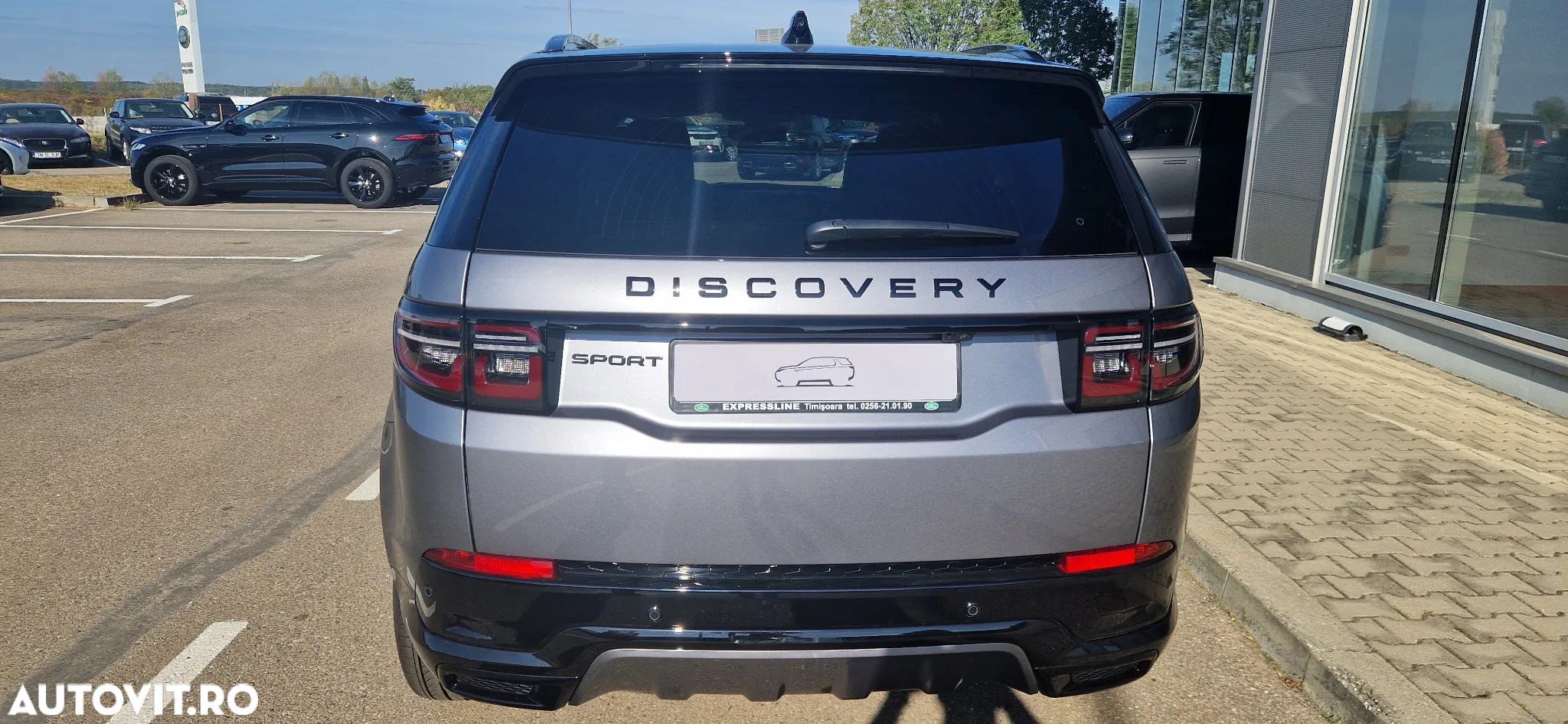 Land Rover Discovery Sport 2.0 D200 R-Dynamic MHEV SE - 4