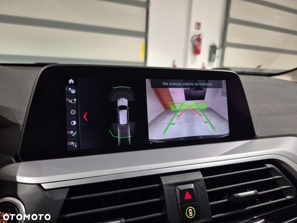 BMW X3 xDrive20i - 12