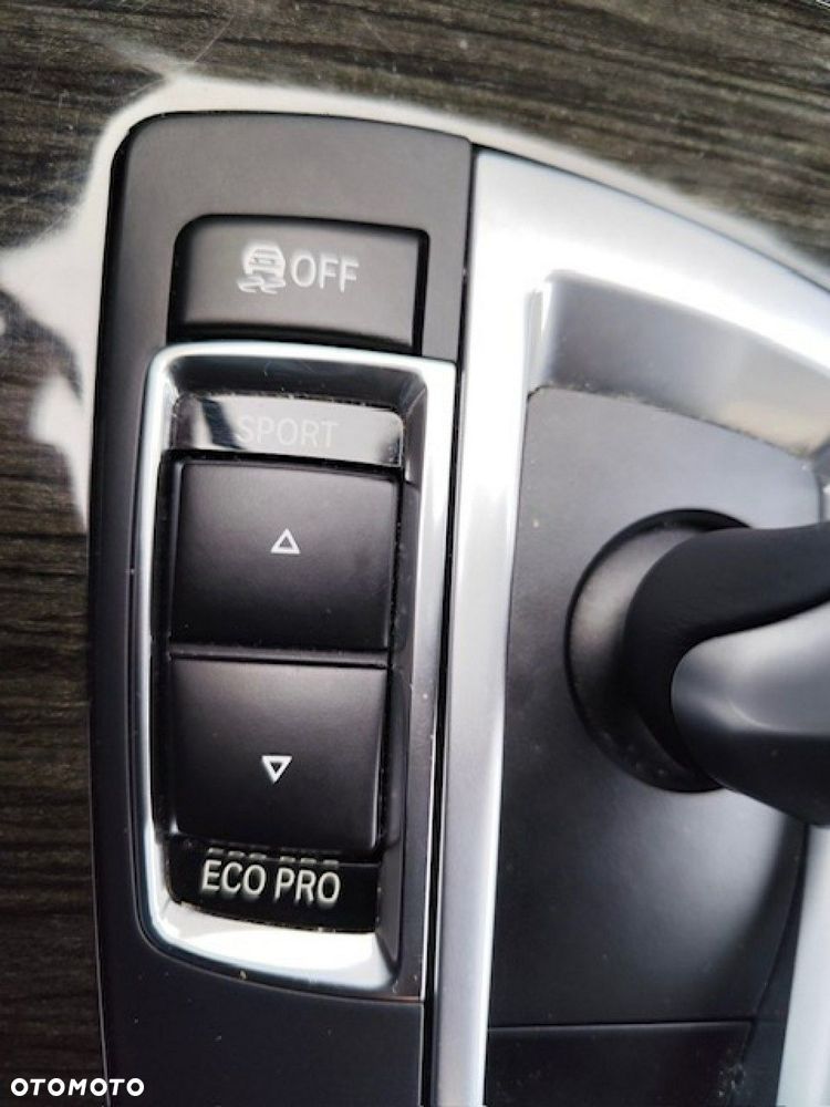 BMW X3 xDrive20d xLine - 25