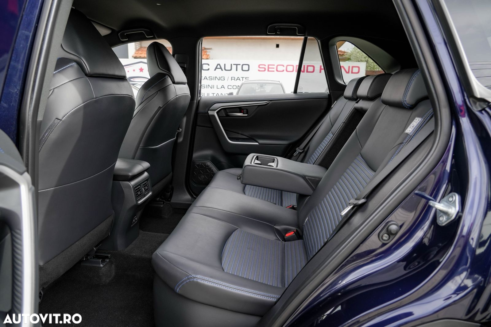 Toyota RAV4 2.5 Hybrid VVT-iE 4x4 Exclusive Bi-Tone - 12