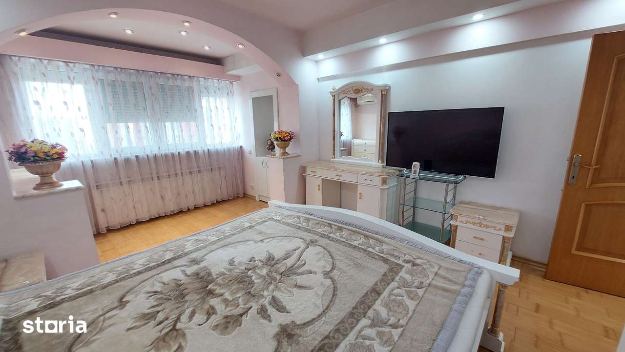 Apartament 3 camere decomandat de închiriat - Unirii, Bd. Mircea Vodă — fotografia 3