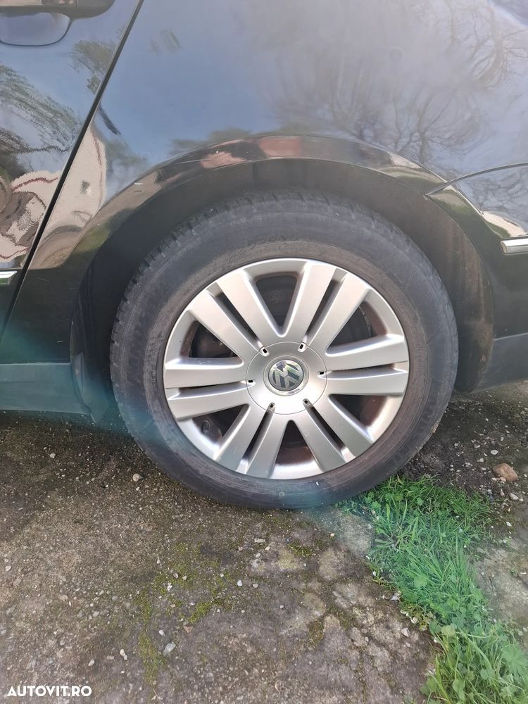 Volkswagen Passat 2.0 TDI Highline - 30