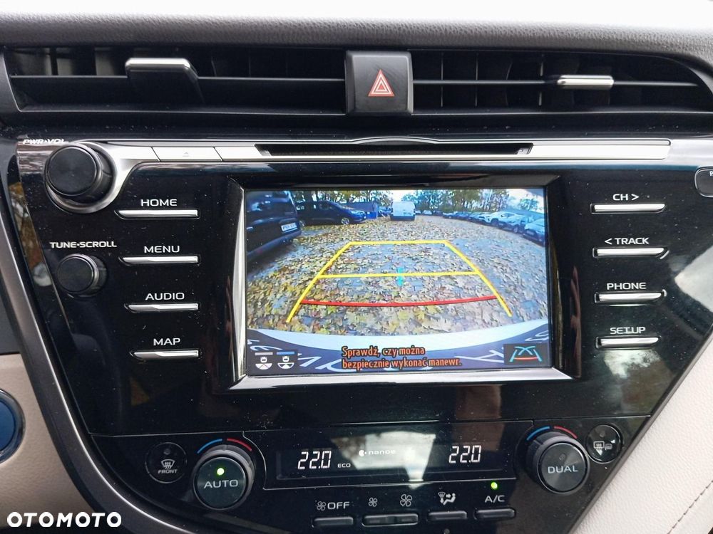 Toyota Camry 2.5 Hybrid Comfort CVT - 19