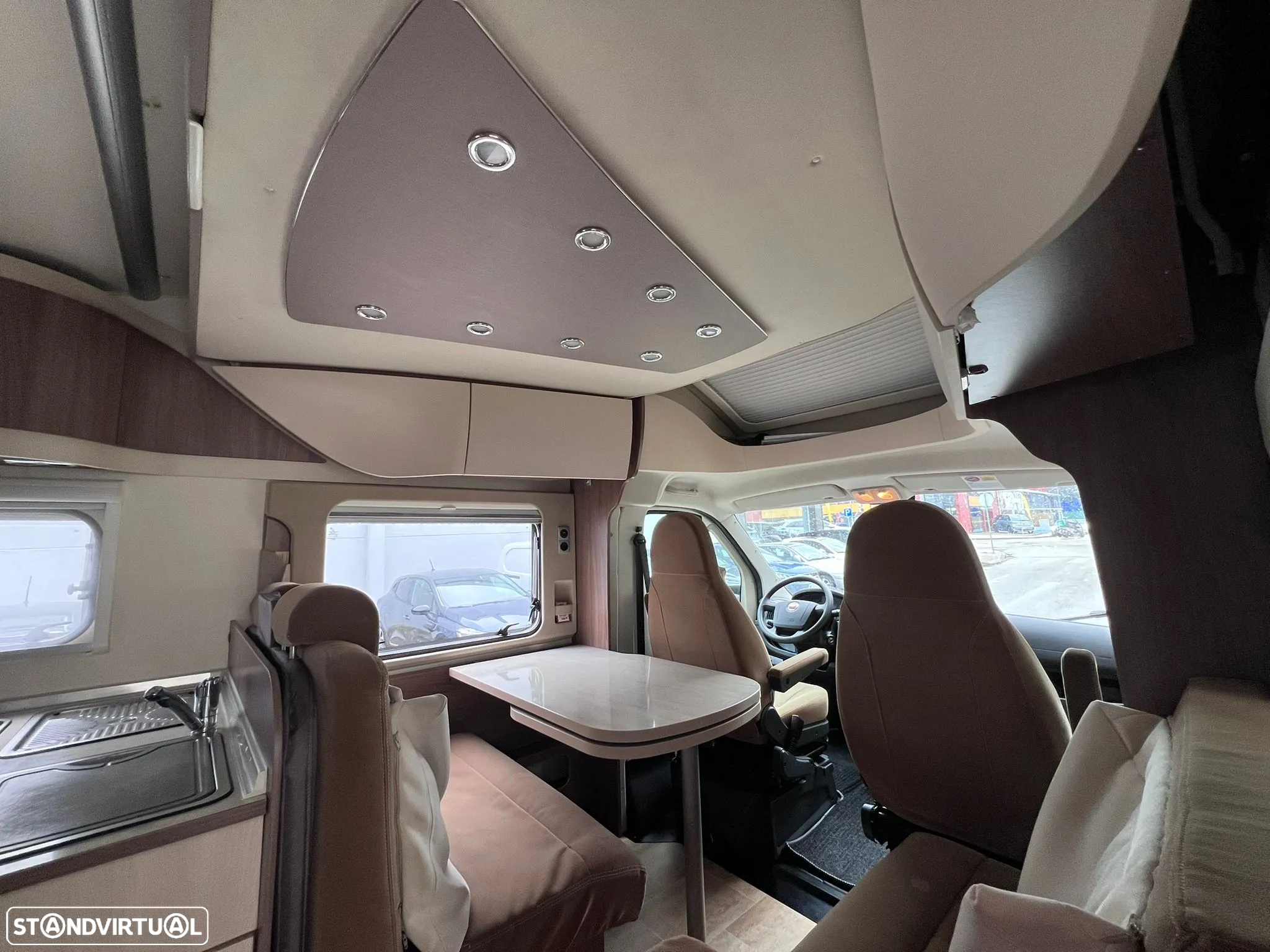Fiat Ducato Ixeo IT 664 - 9
