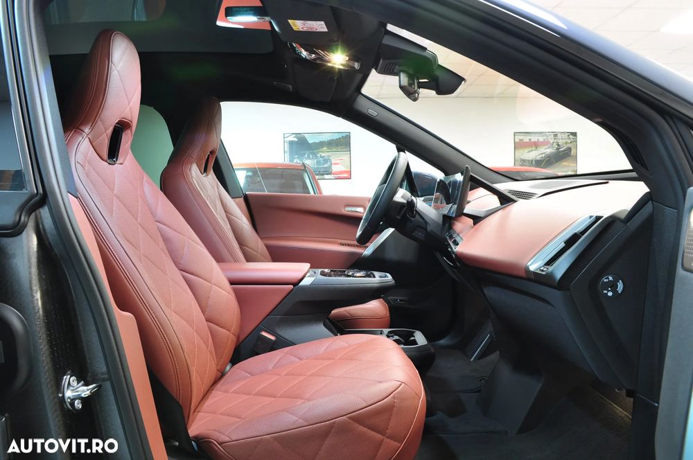 BMW iX xDrive60 - 14