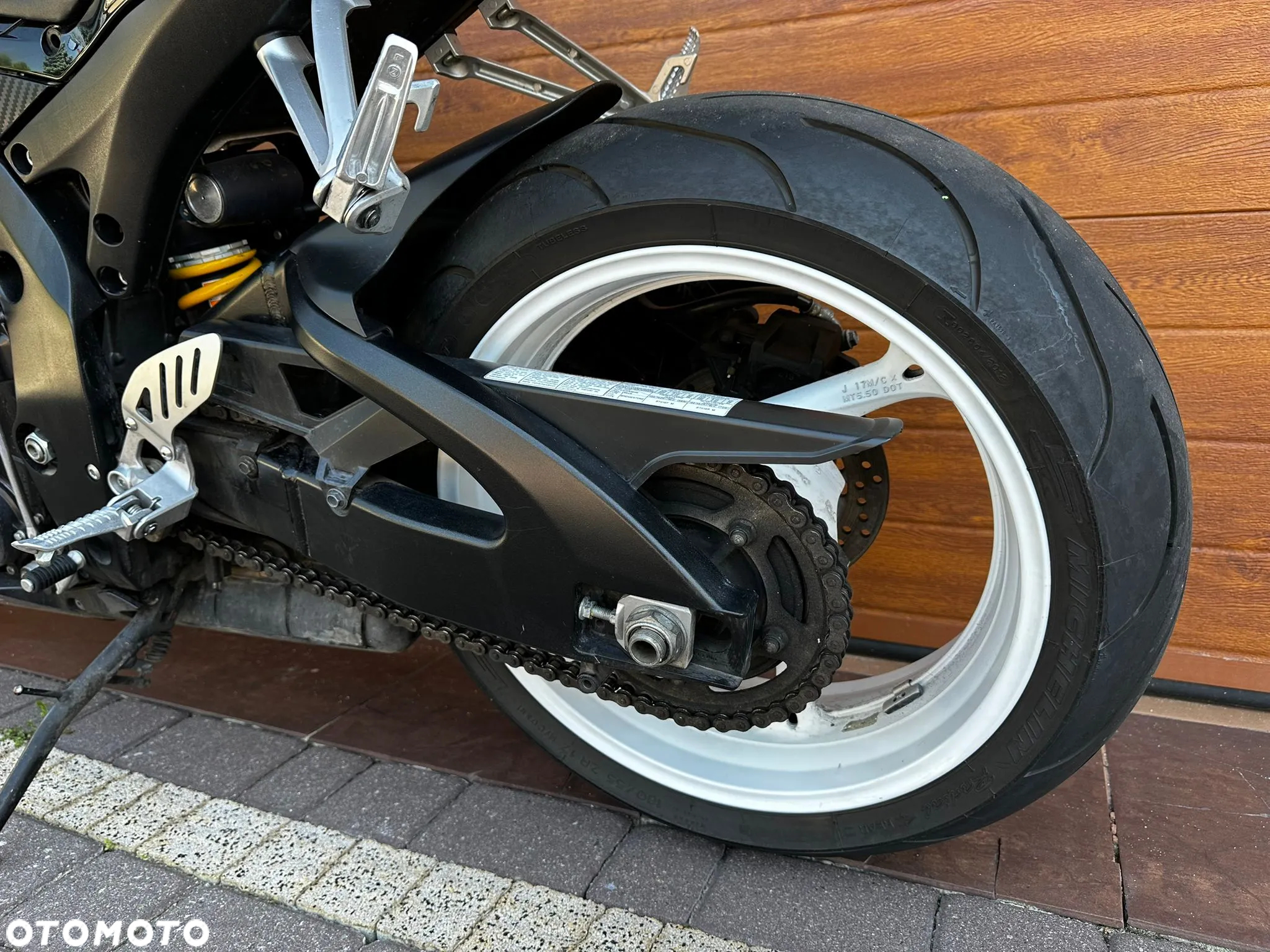 Suzuki GSX-R - 11