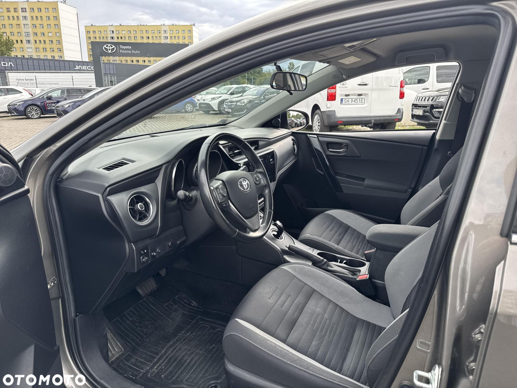 Toyota Auris - 22