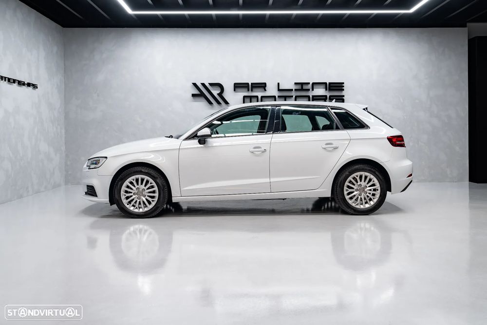 Audi A3 Sportback 1.6 TDI Advance - 11