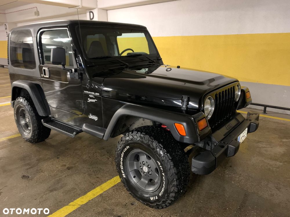 Jeep Wrangler - 2