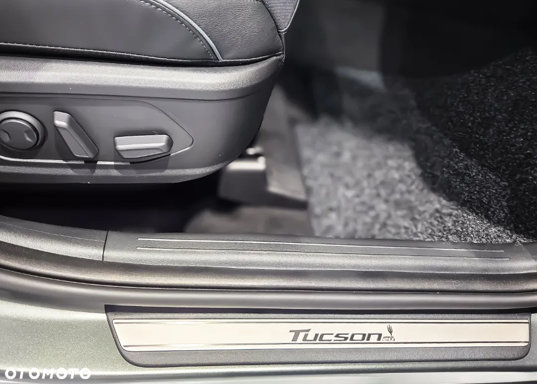 Hyundai Tucson 1.6 T-GDi HEV 20th Anniversary 2WD - 29