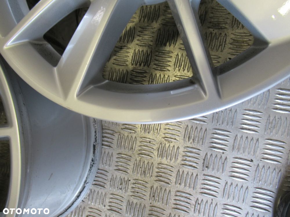Felgi Audi A4 B8 B9 A6 7Jx16 et35 5x112 8W0 - 6