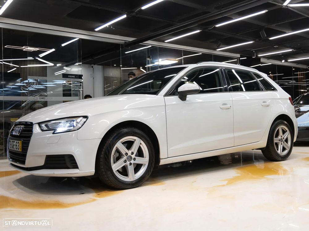 Audi A3 Sportback 1.6 TDI Design - 7