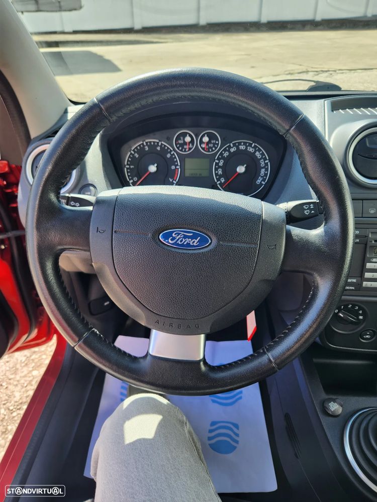 Ford Fiesta 1.4 Ghia Durashift EST - 13