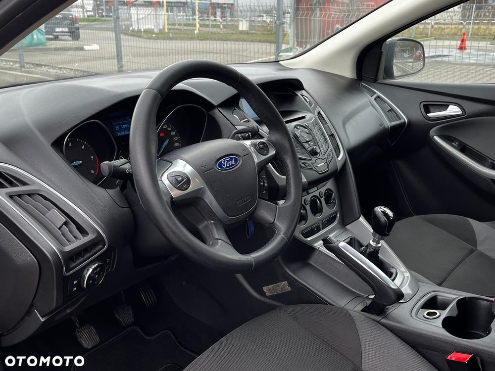 Ford Focus - 13