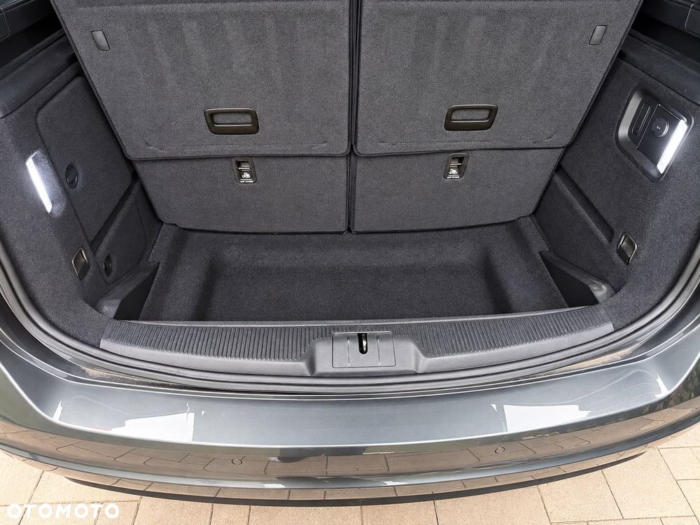 Volkswagen Sharan - 9