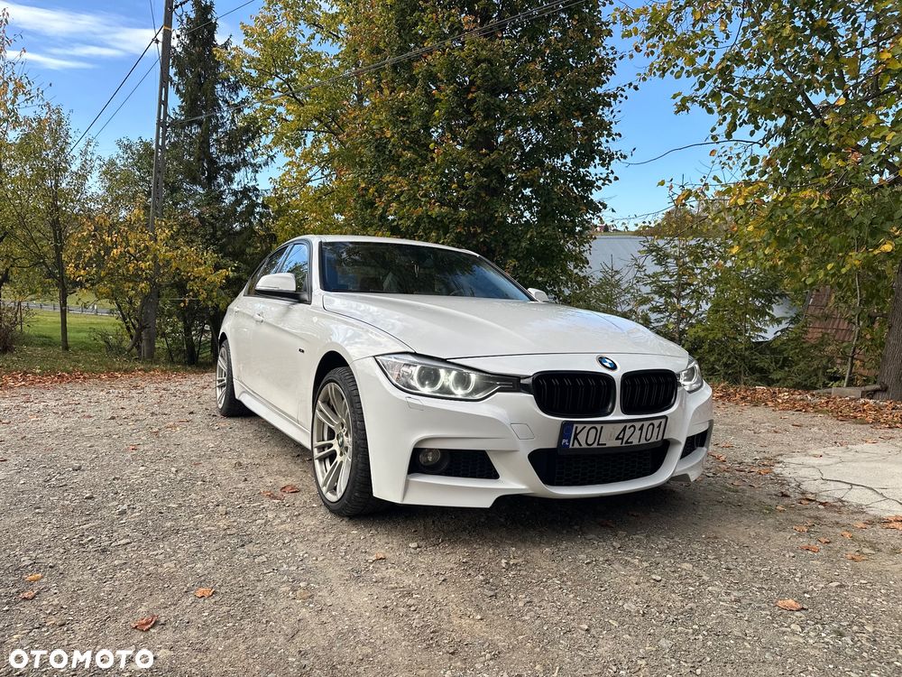 BMW F30