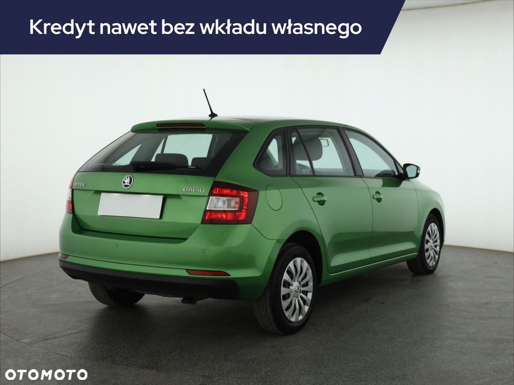 Skoda RAPID - 7