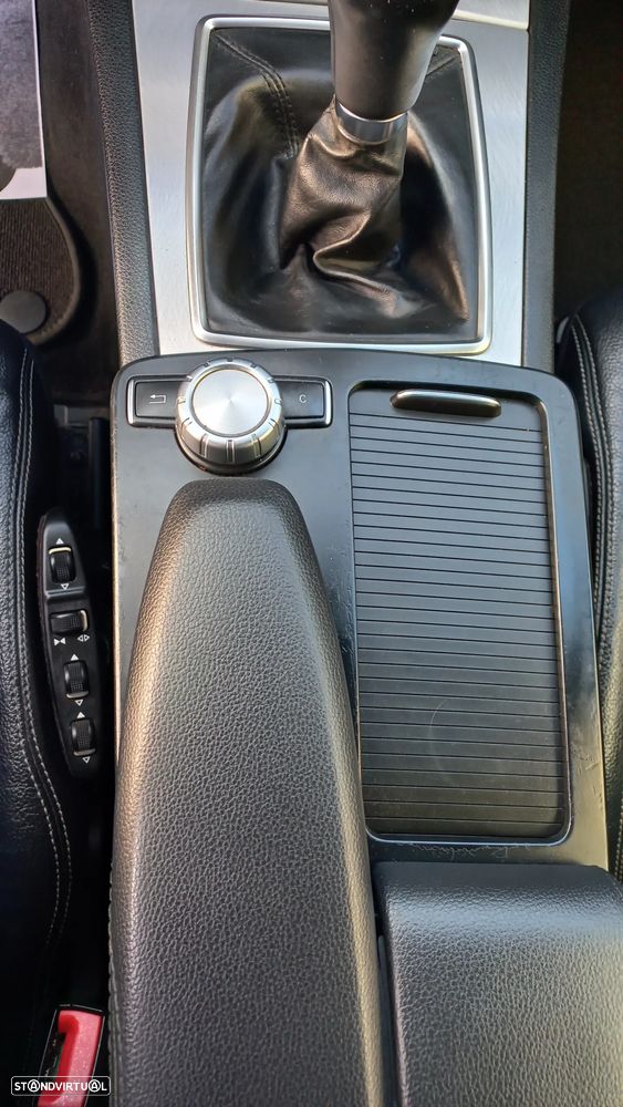 Mercedes-Benz E 220 CDi Avantgarde BlueEfficiency - 13