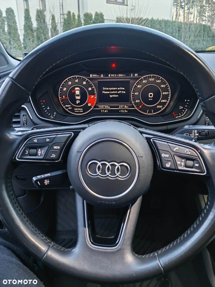 Audi A4 Limousine - 4