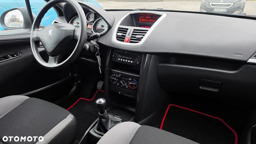 Peugeot 207 95 VTi Tendance - 11