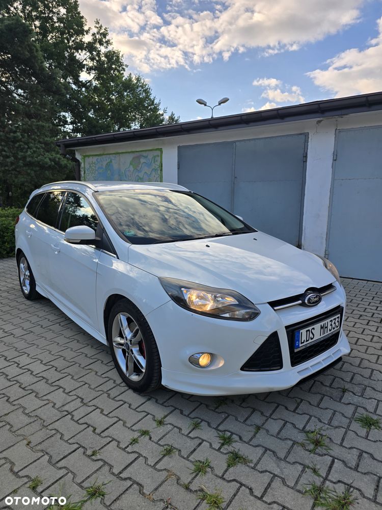 Ford Focus 1.6 EcoBoost Gold X (Trend) - 23