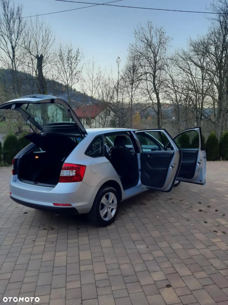 Skoda RAPID 1.6 TDI DPF Style - 12