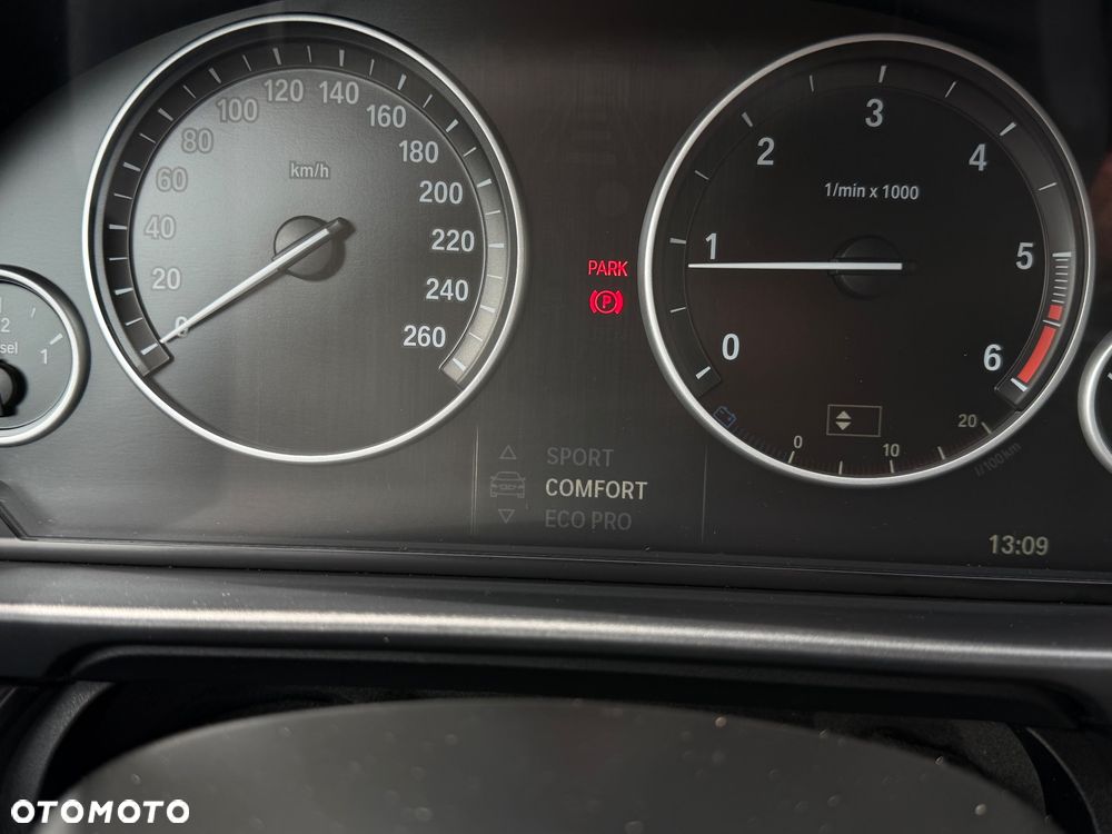 BMW Seria 5 520d - 17
