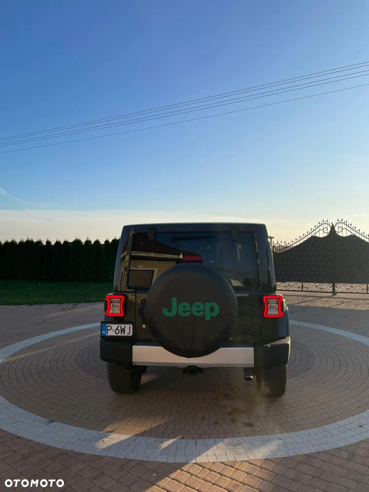 Jeep Wrangler Unlimited 3.6 Automatik Sahara - 11