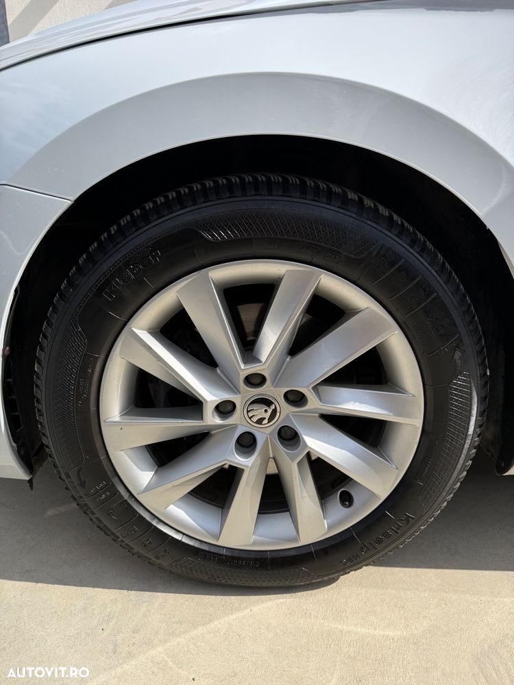 Skoda Superb 2.0 TDI Ambition - 12