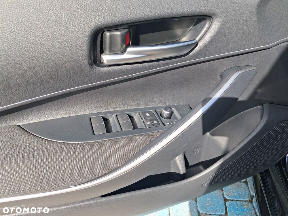 Toyota Corolla 1.8 Hybrid Comfort - 20